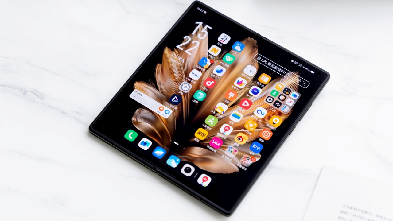 Spesifikasi Vivo X Fold 3 Pro, HP Layar Lipat Paling Gesit
