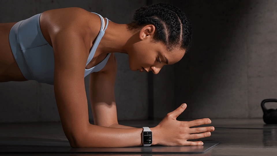 Review Xiaomi Band 9 Pro, Miliki 2.5D Cover Glass